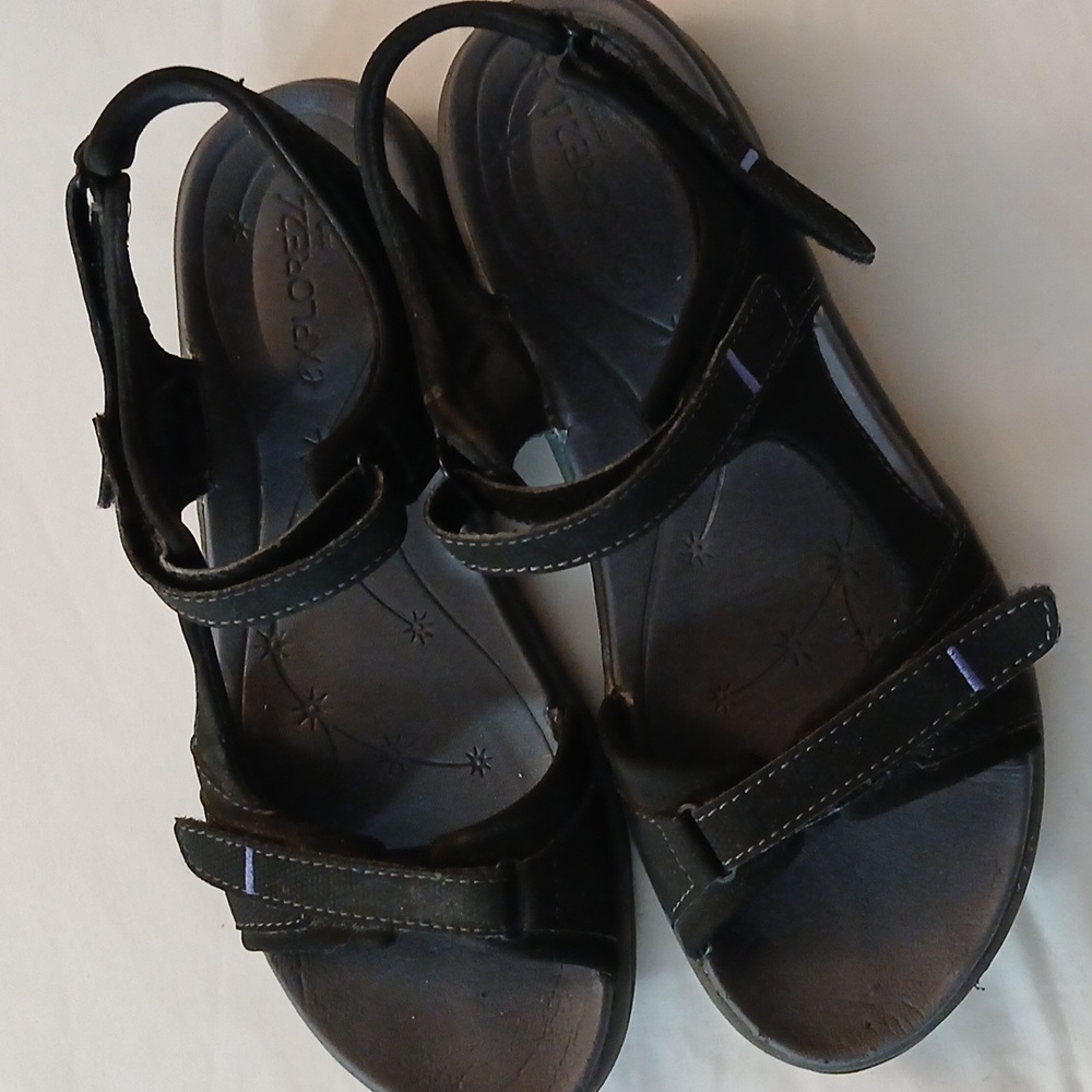 Easy Spirit Black Sandals 7.5 - Picture 3 of 5